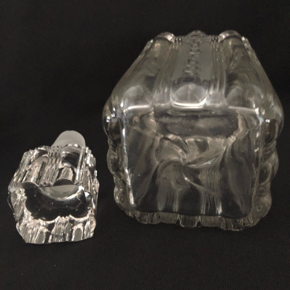 BOURBON Decanter & Shot Glasses Vintage Heavy Clear Glass Embossed Etched - Picture 8 of 10